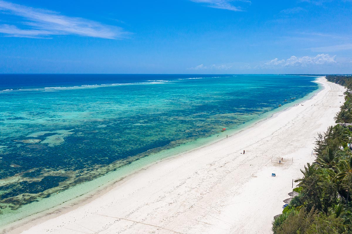 The uninterrupted coastline at Pongwe Beach